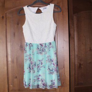 Lace Cutout Dress Size Small 2-4